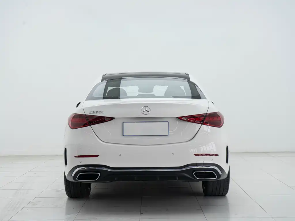 Mercedes-Benz C-Class 2023 — фото 4