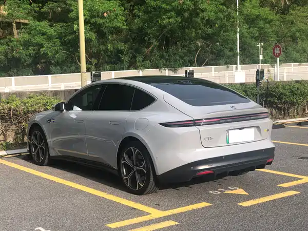 NIO ET5 2024