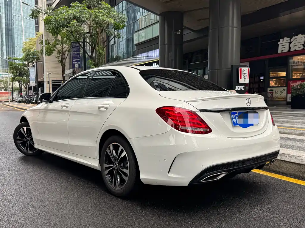 Mercedes-Benz C-Class 2017 — фото 12