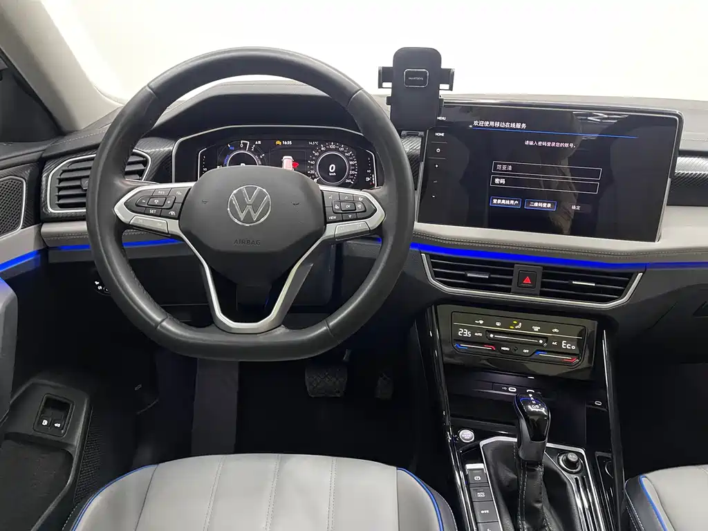 Volkswagen GTE PHEV 2023 — фото 15