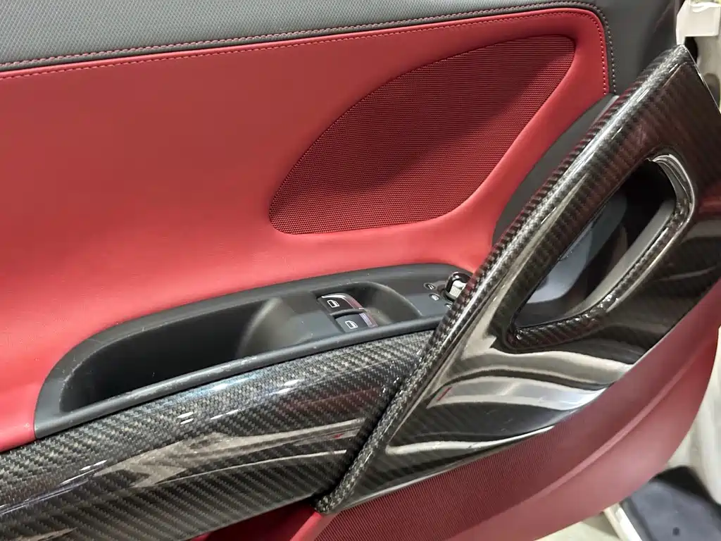 Audi R8 2015 — фото 10