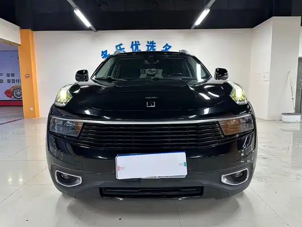 Lynk & Co 01 2019
