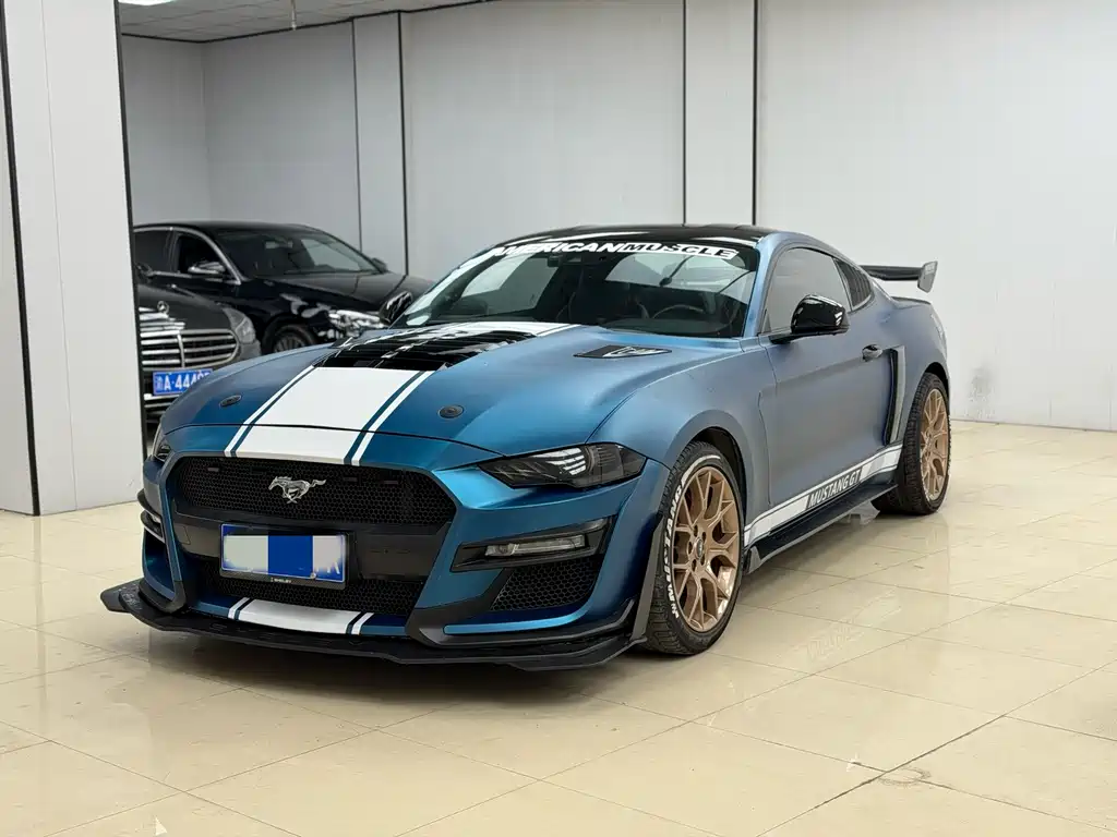 Ford Mustang 2019 — фото 1