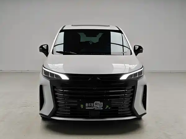 GAC Trumpchi M6 2024