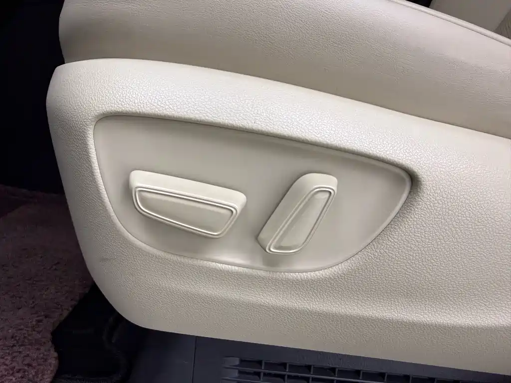 Toyota Vellfire 2024 — фото 11