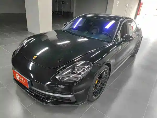 Porsche Panamera 2019