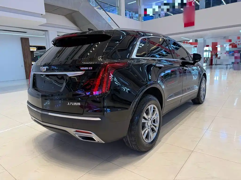 Cadillac XT5 2023 — фото 7