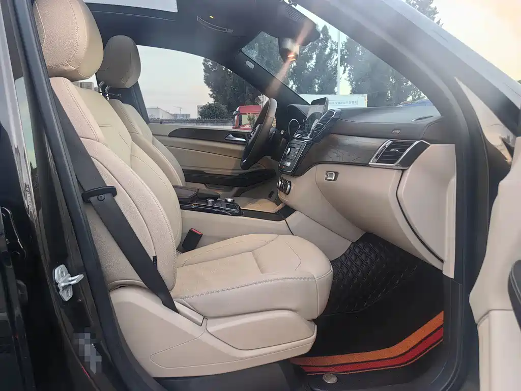 Mercedes-Benz GLE 2018 — фото 11