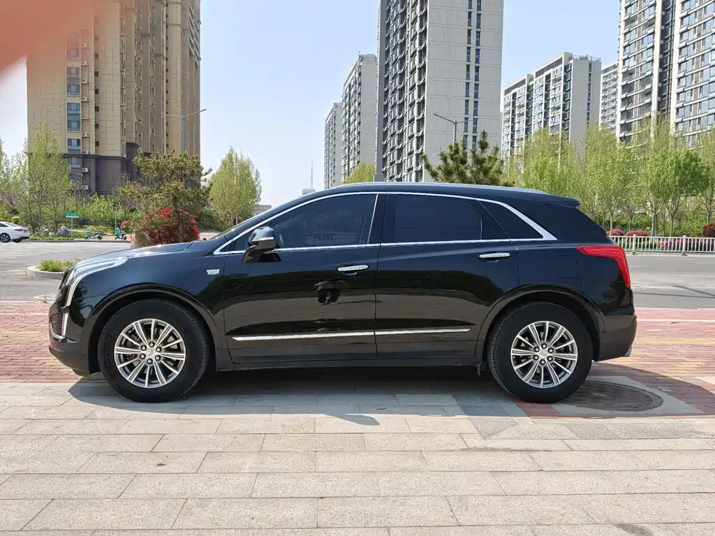 Cadillac XT5 2019 — фото 3