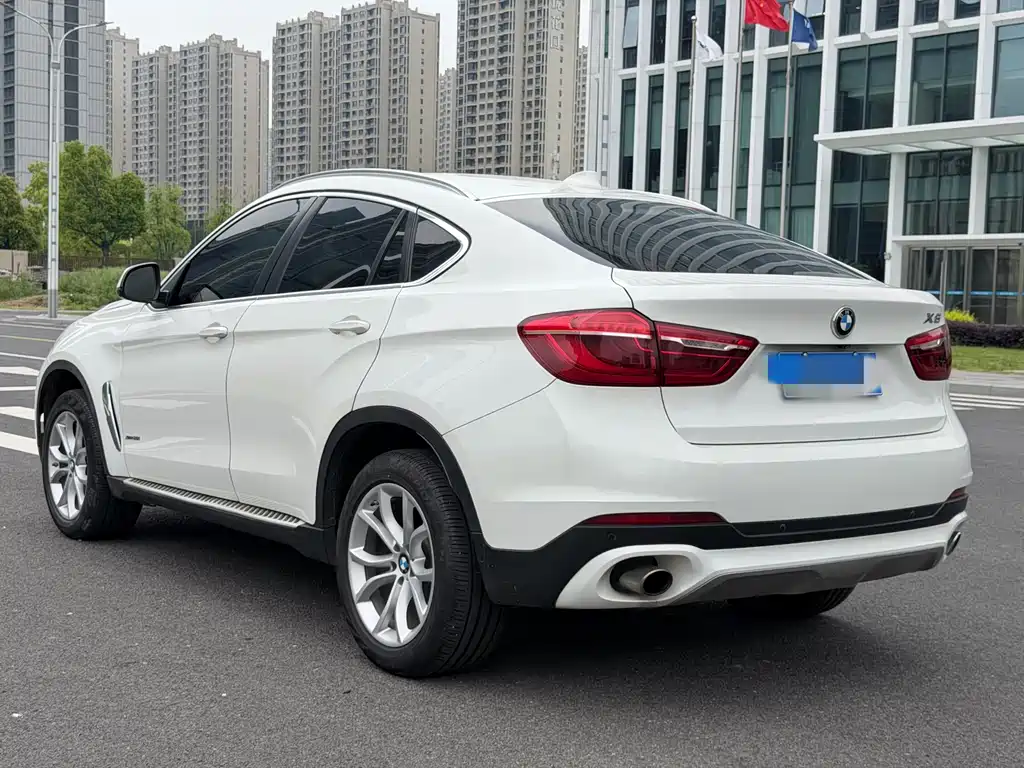BMW X6 2016 — фото 6