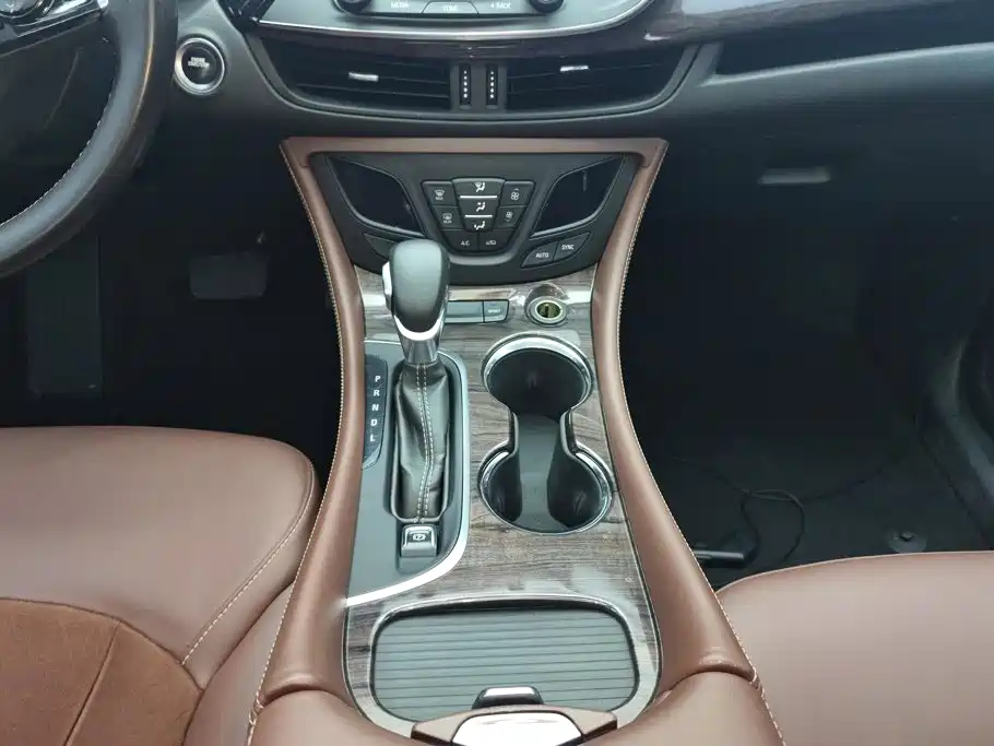 Buick Envision Plus 2016 — фото 16