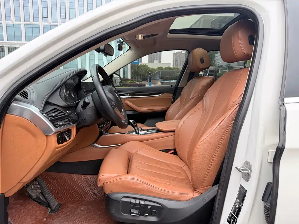 BMW X6 2016 — фото 10