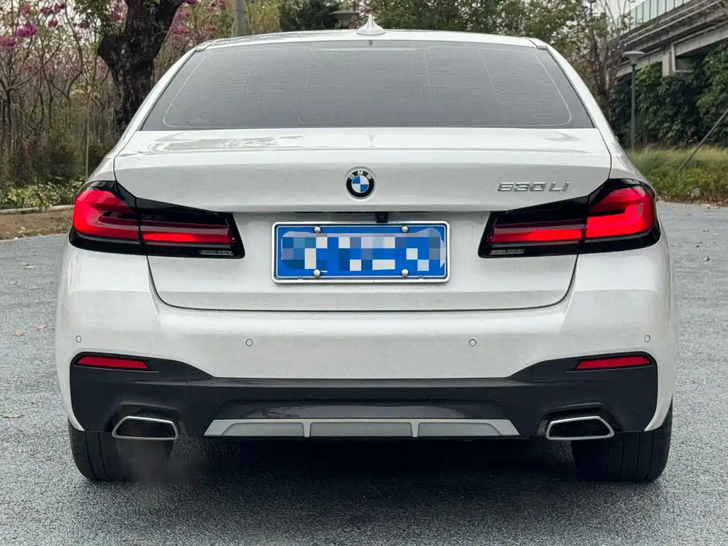 BMW 5 Series 2022