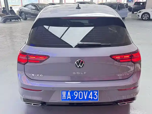 Volkswagen Golf 2021