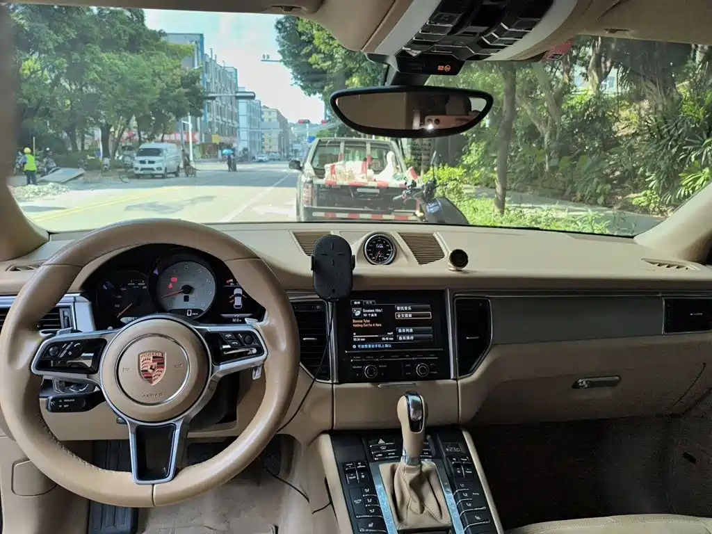 Porsche Macan 2014 — фото 10