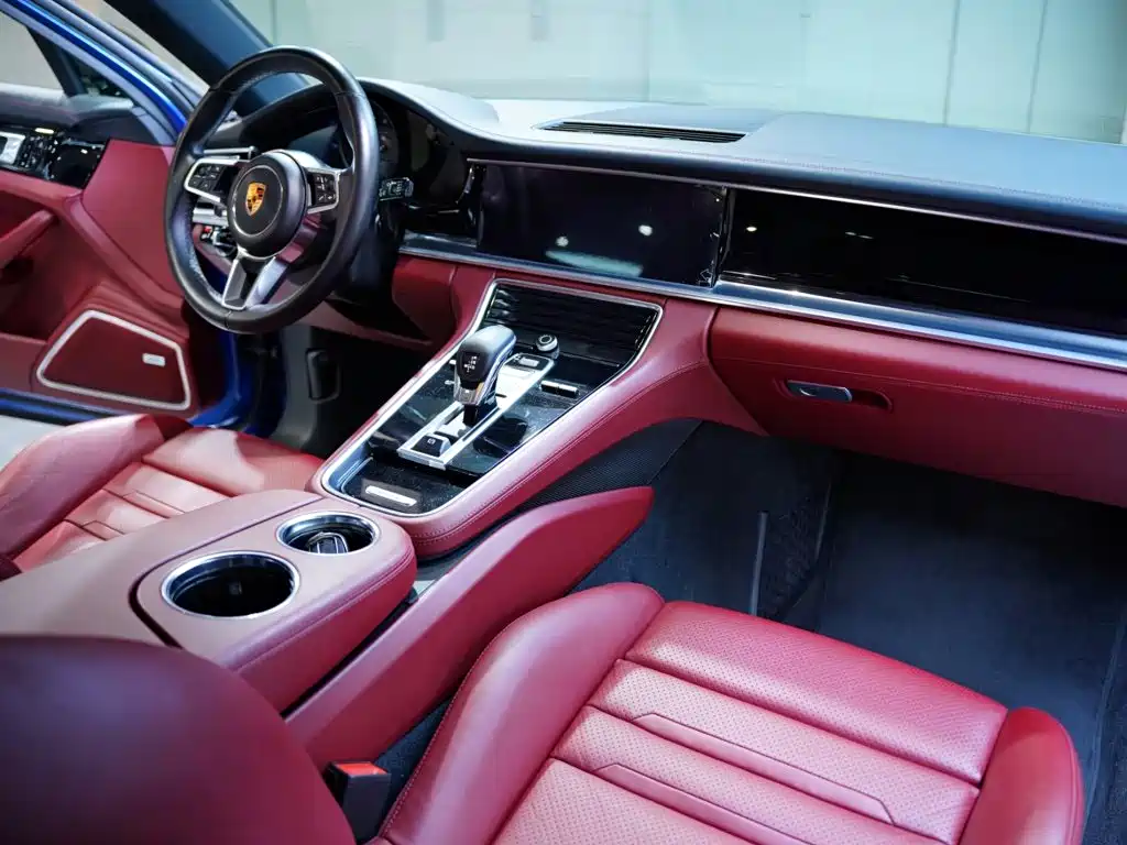 Porsche Panamera 2019 — фото 39