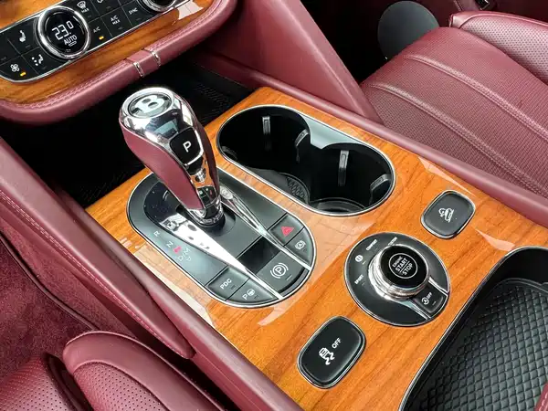 Bentley Bentayga 2021