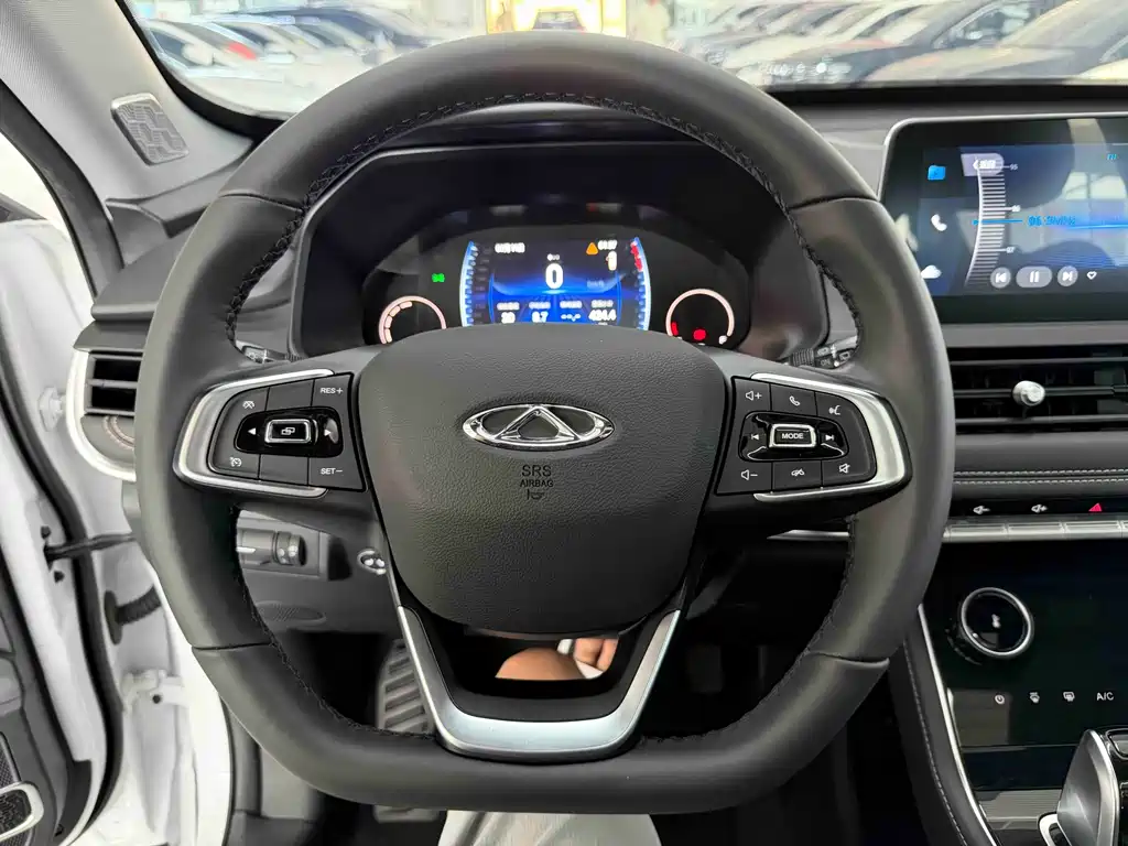 Chery Tiggo 8 2022 — фото 12