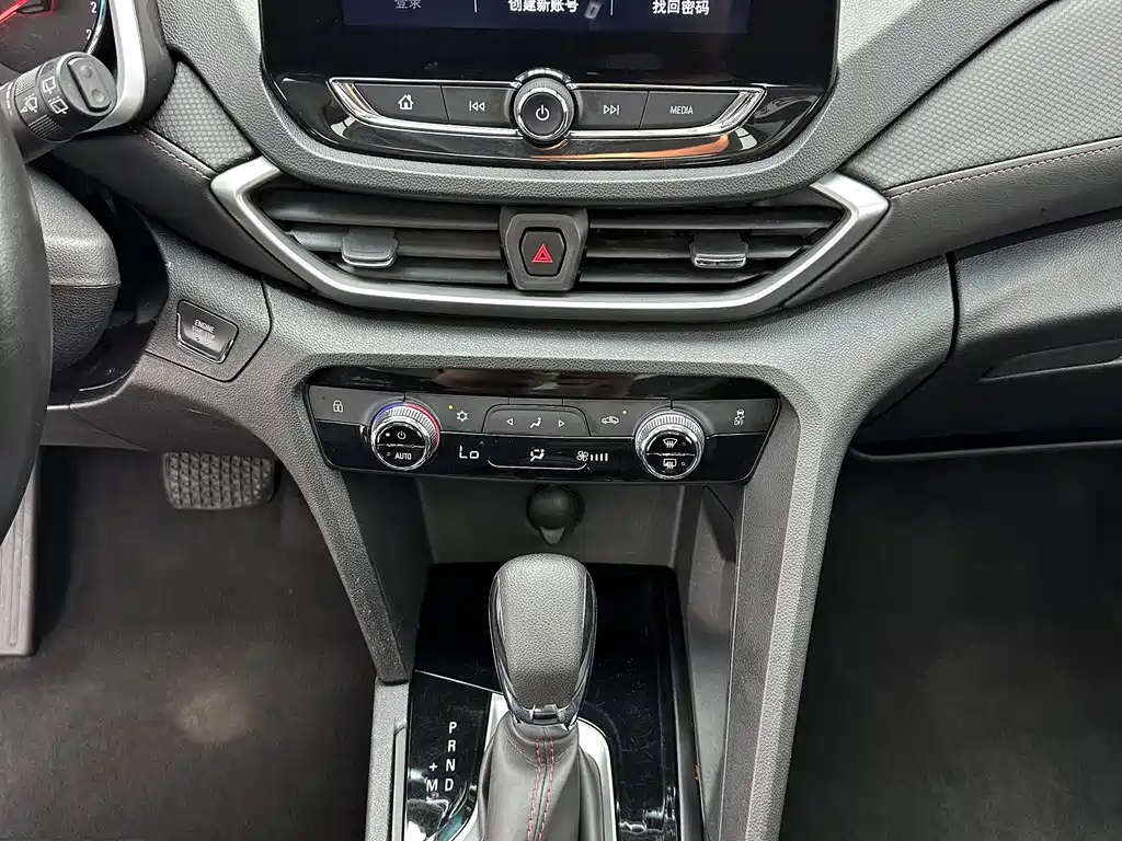 Chevrolet Orlando 2023 — фото 15
