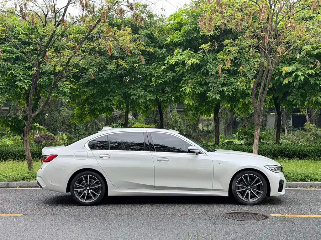 BMW 3 Series 2020