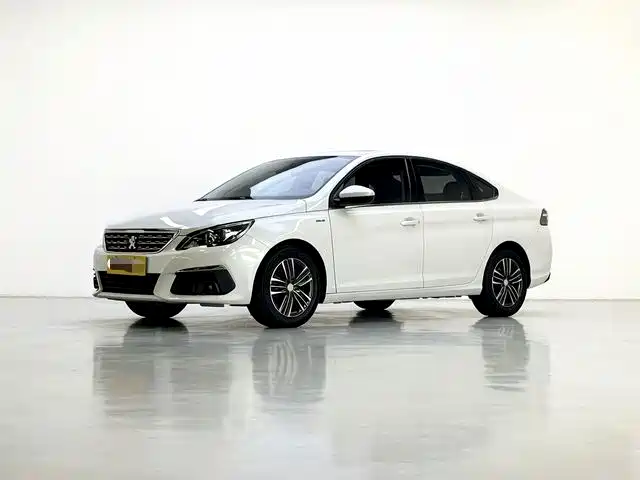 Peugeot 308 2019 — фото 1