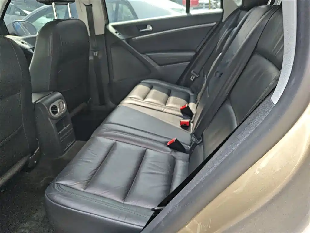 Volkswagen Tiguan 2015 — фото 17