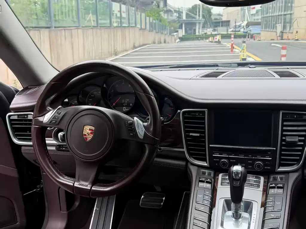 Porsche Panamera 2015 — фото 8