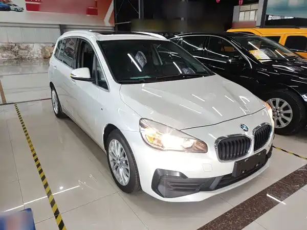 BMW 2 Series Wagon 2019