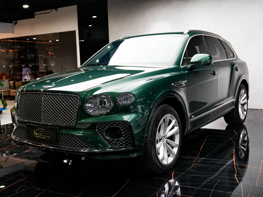 Bentley Bentayga 2021 — фото 2