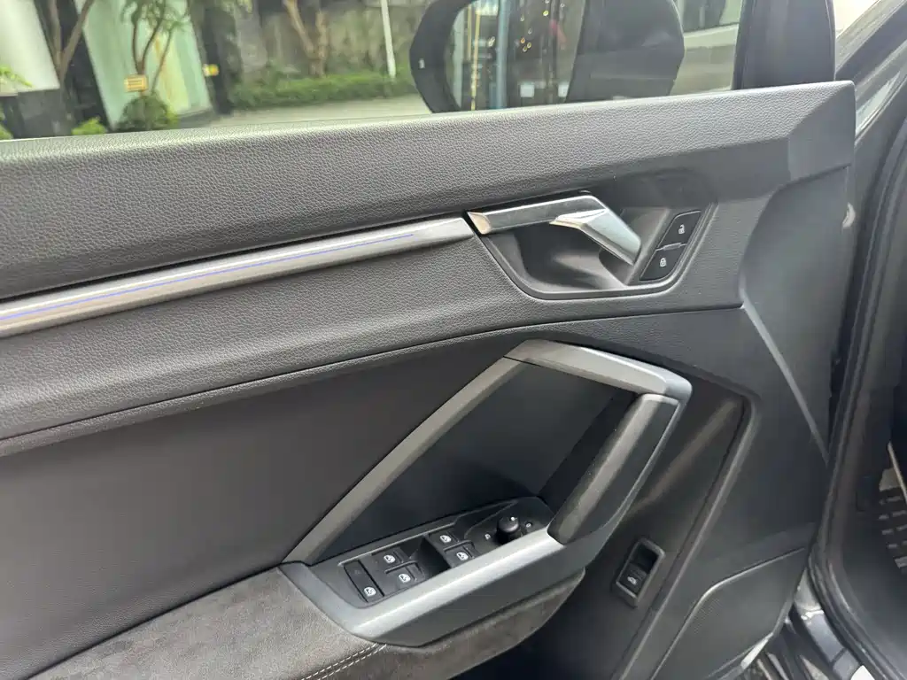 Audi Q3 Sportback 2022 — фото 17
