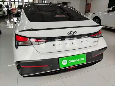 Hyundai Elantra 2024