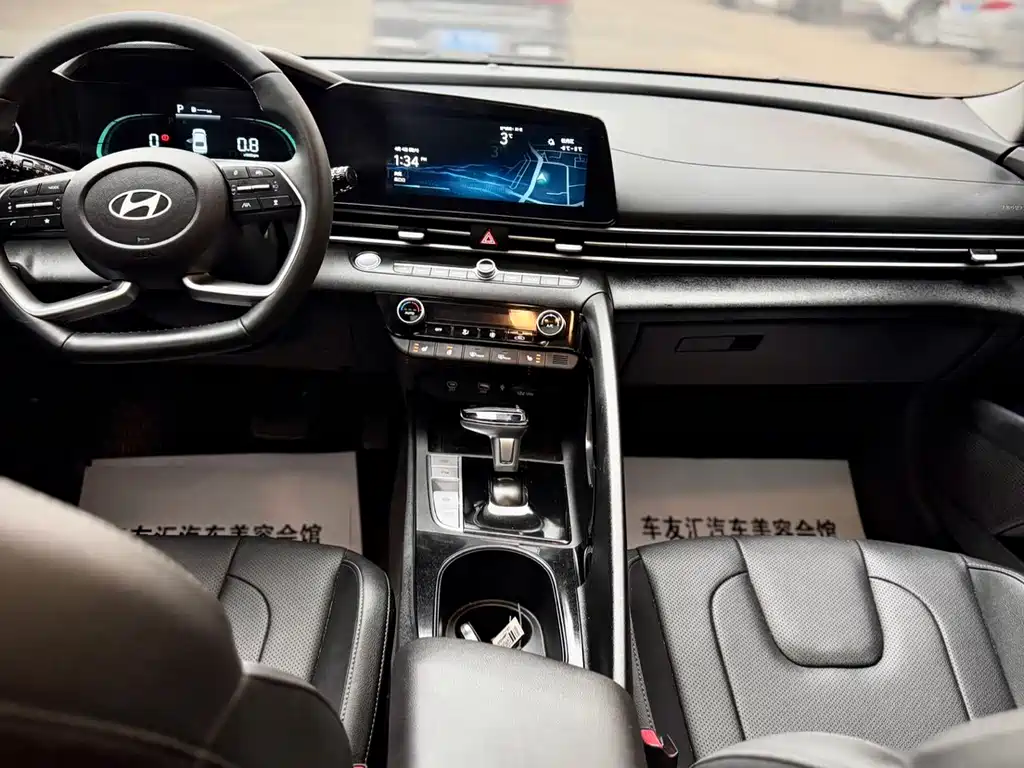 Hyundai Elantra 2023 — фото 22