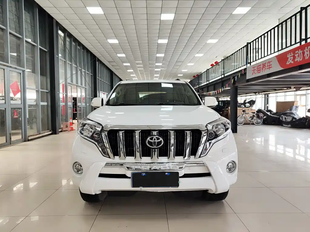 Toyota Prado 2014 — фото 2