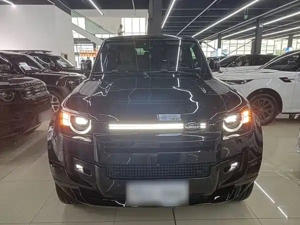 Land Rover Defender 2026