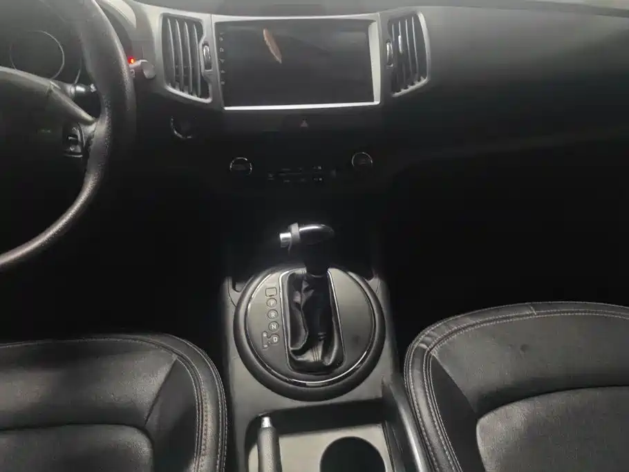 Kia Sportage 2012 — фото 13