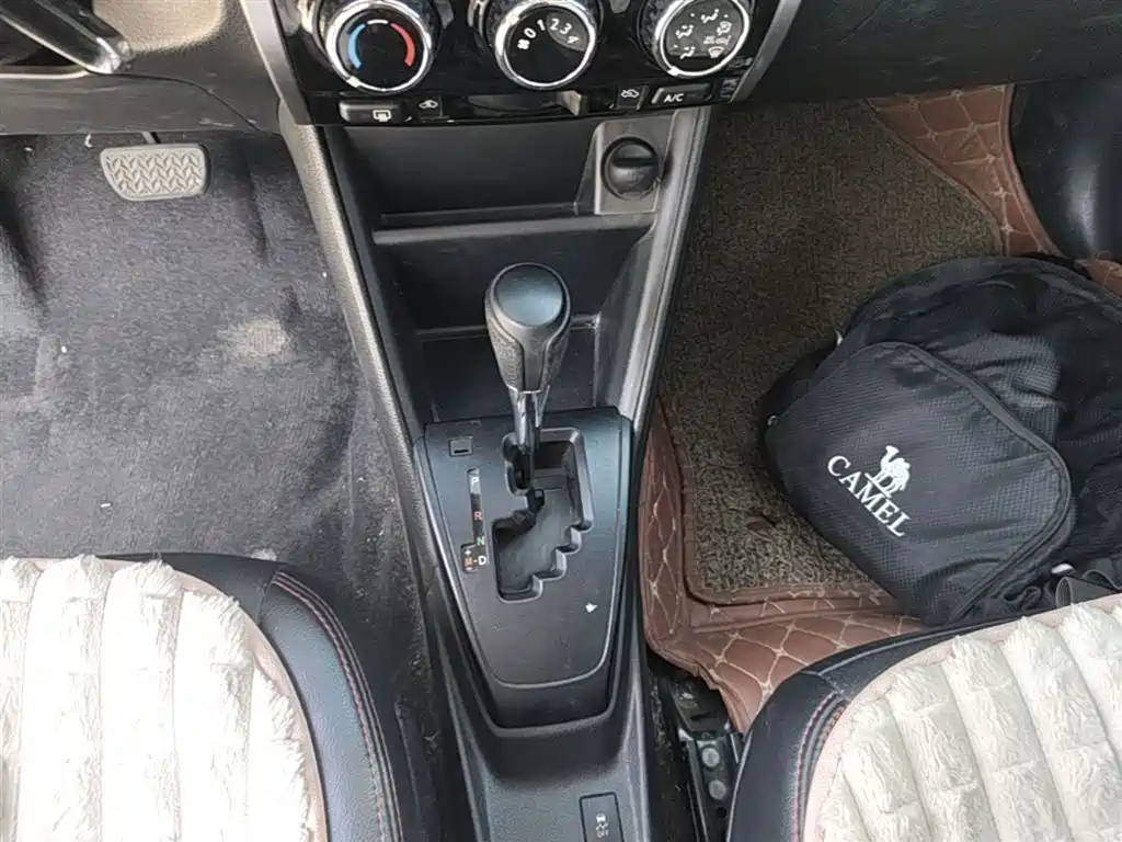 Toyota Yaris L 2019 — фото 14