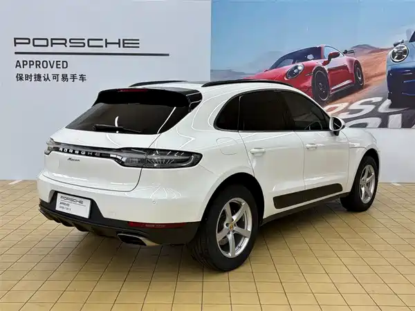Porsche Macan 2021