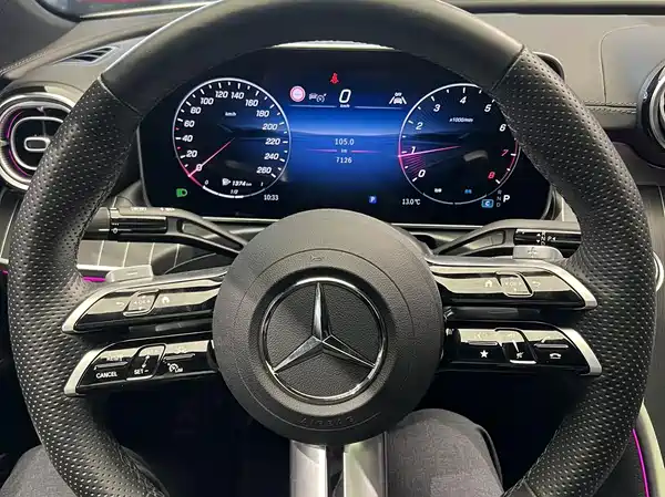 Mercedes-Benz C-Class 2024