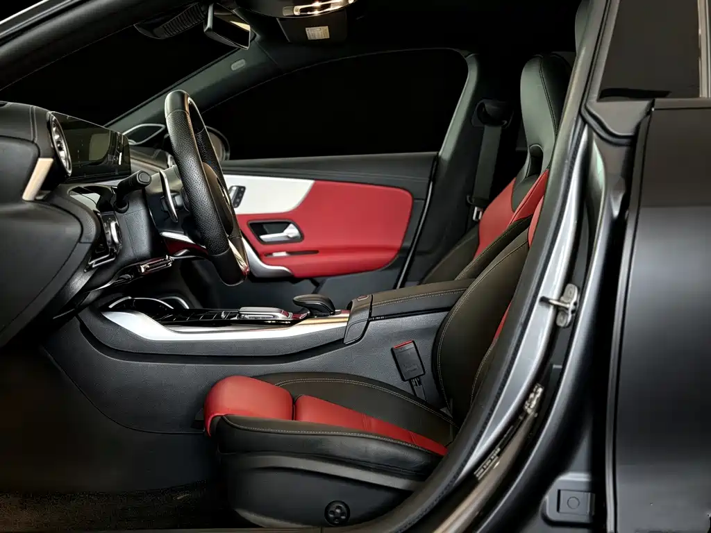 Mercedes-Benz CLA AMG 2023