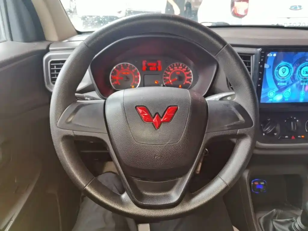 Wuling Hongguang V 2023 — фото 11