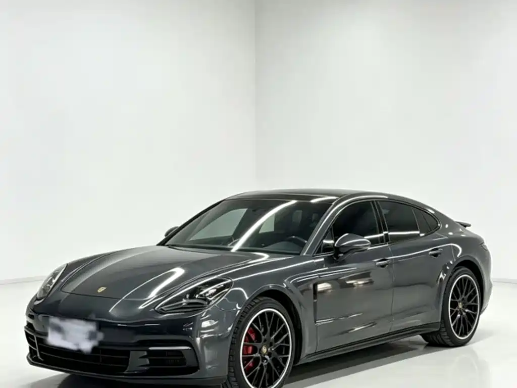 Porsche Panamera 2019 — фото 1