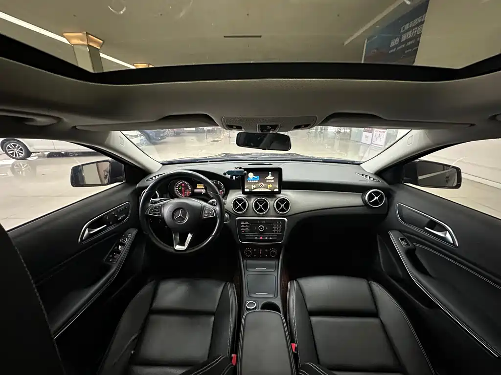 Mercedes-Benz GLA 2017 — фото 15