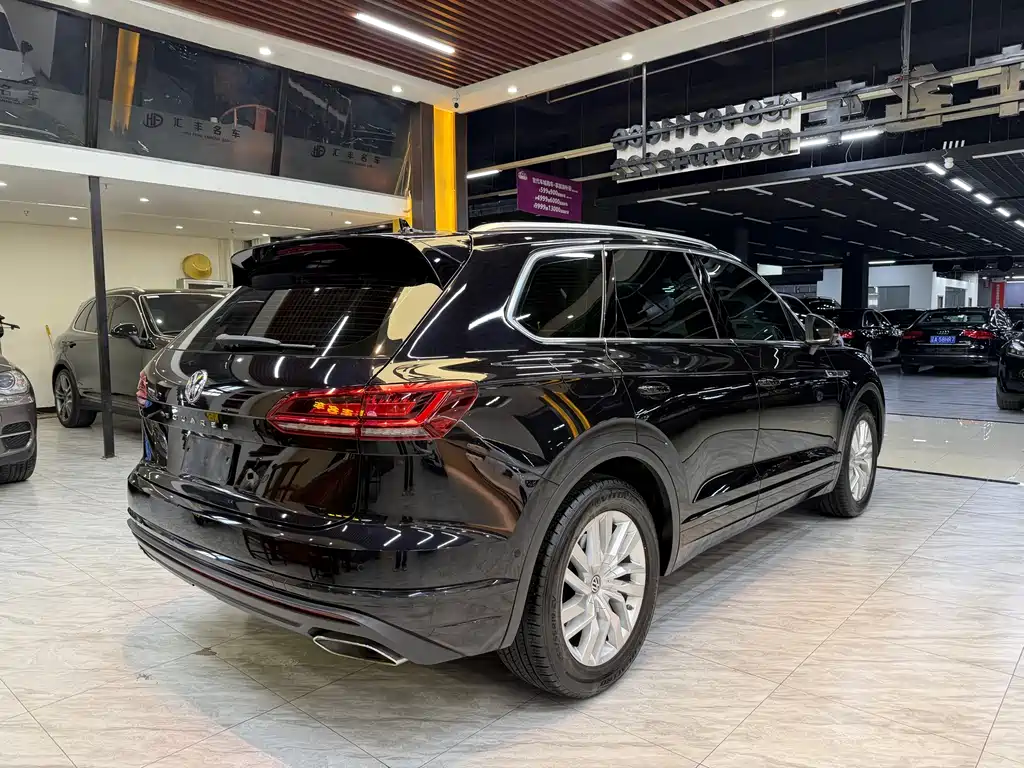 Volkswagen Touareg 2019 — фото 4