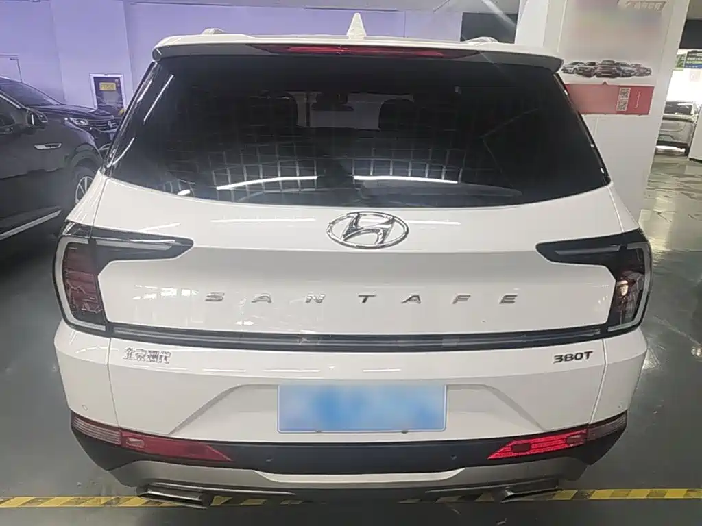 Hyundai Santa Fe 2023