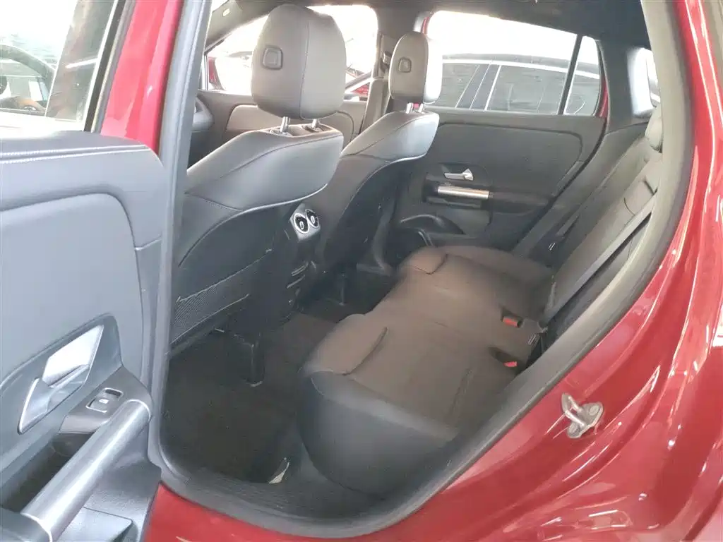 Mercedes-Benz GLA 2020 — фото 17