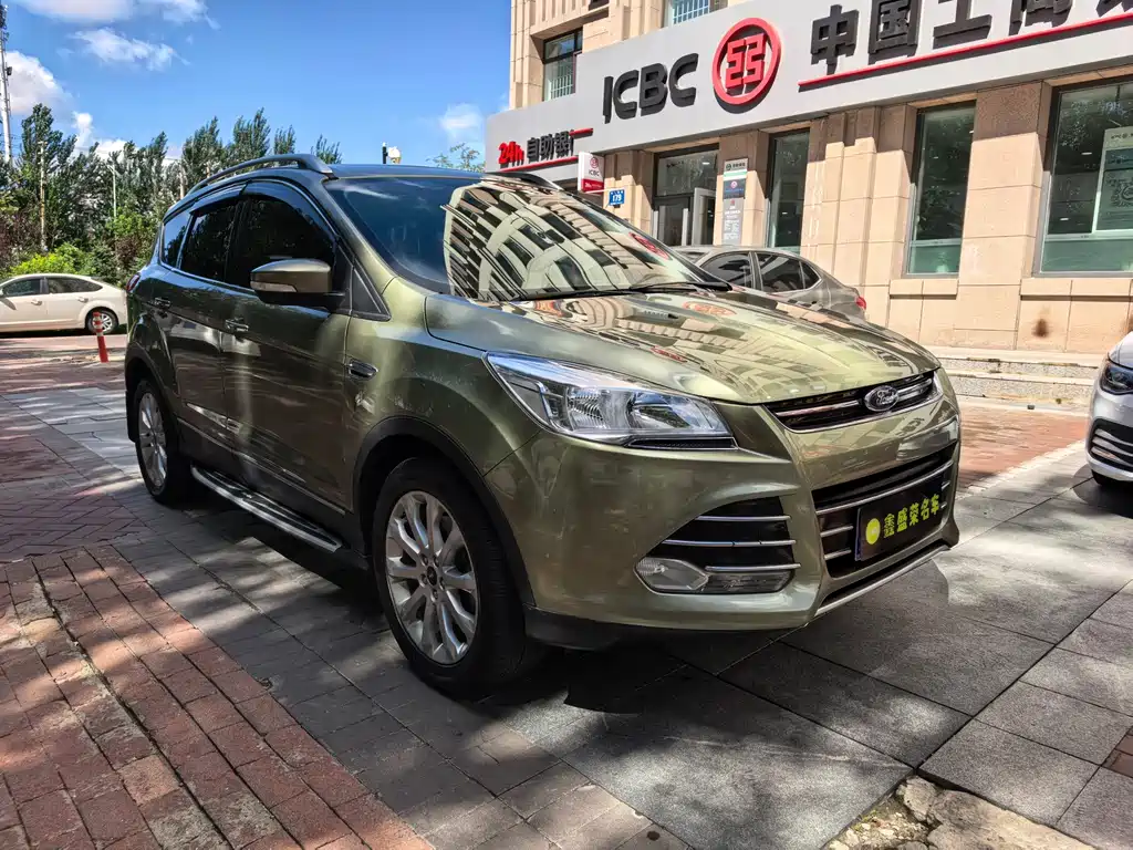 Ford Kuga 2015 — фото 3