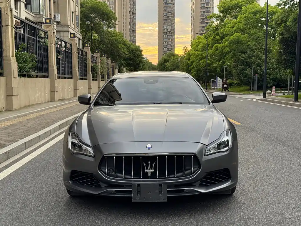Maserati Quattroporte 2018 — фото 2