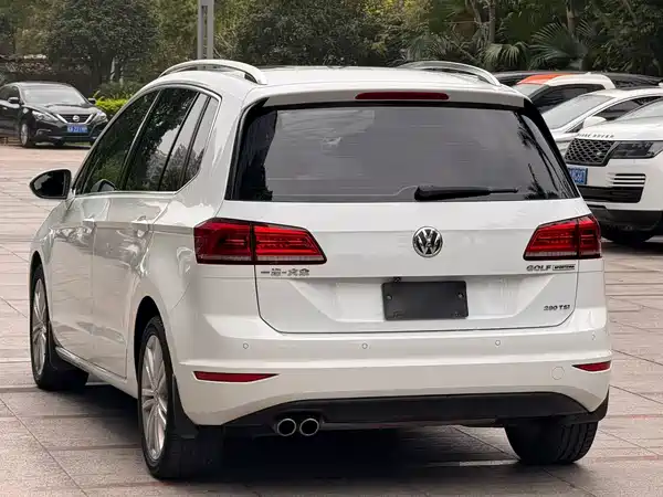 Volkswagen Golf Jialu 2016
