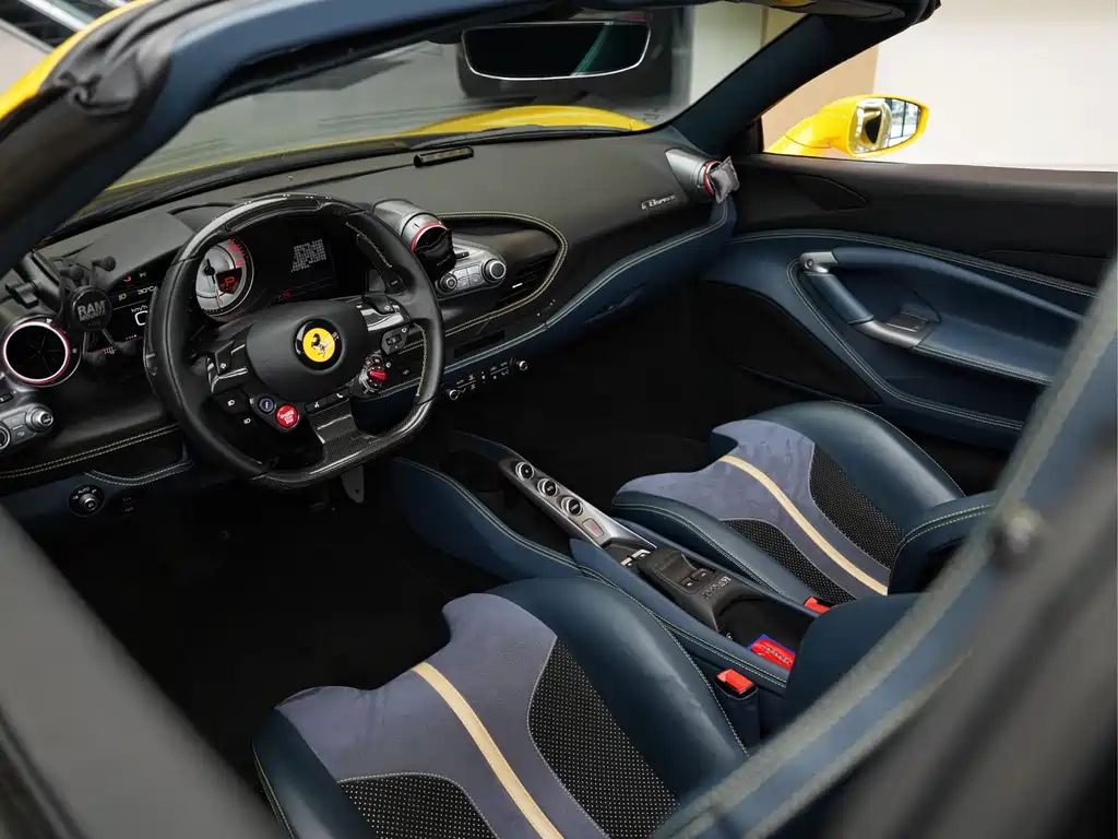 Ferrari F8 2021 — фото 6