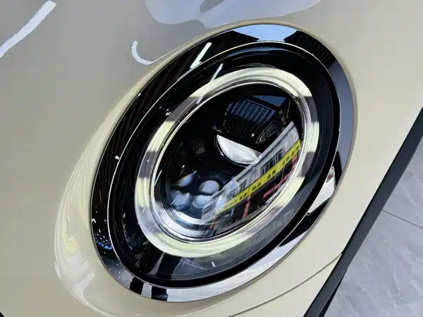 MINI 2021